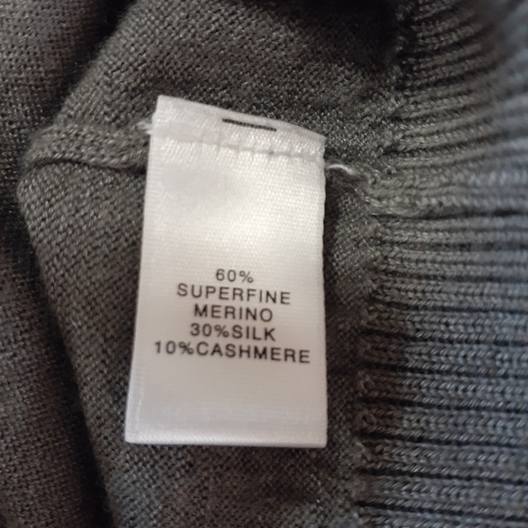 St John SoCa Merino Silk Cashmere Tank Sweater Green Beaded Neck Size Large - Picture 6 of 8